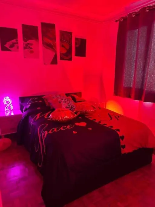 Love House Spa 4 Aulnay-sous-Bois 0*,  France